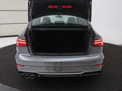 Audi A3 35 TFSI Advance Sport | Stoelverwarming | Carplay | Virtual Cockpit | Sportstoelen | Full LED | Navigatie | Half leder | Climate control | DAB | S Line