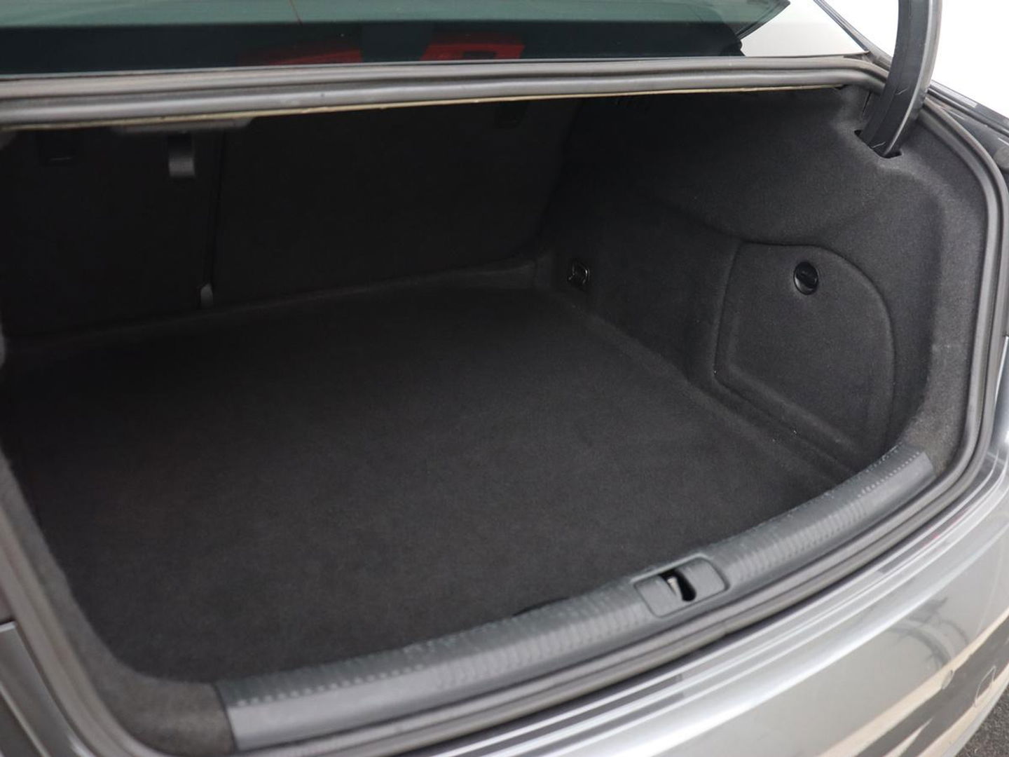Audi A3 35 TFSI Advance Sport | Stoelverwarming | Carplay | Virtual Cockpit | Sportstoelen | Full LED | Navigatie | Half leder | Climate control | DAB | S Line