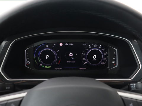 Volkswagen Tiguan 1.4 TSI eHybrid | Stoel & stuurverwarming | Adaptive cruise | Carplay | Park Assist | Navigatie | Side Assist | Virtual Cockpit | Full LED | PHEV