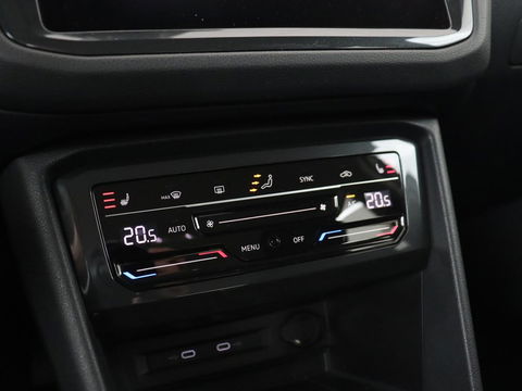 Volkswagen Tiguan 1.4 TSI eHybrid | Stoel & stuurverwarming | Adaptive cruise | Carplay | Park Assist | Navigatie | Side Assist | Virtual Cockpit | Full LED | PHEV