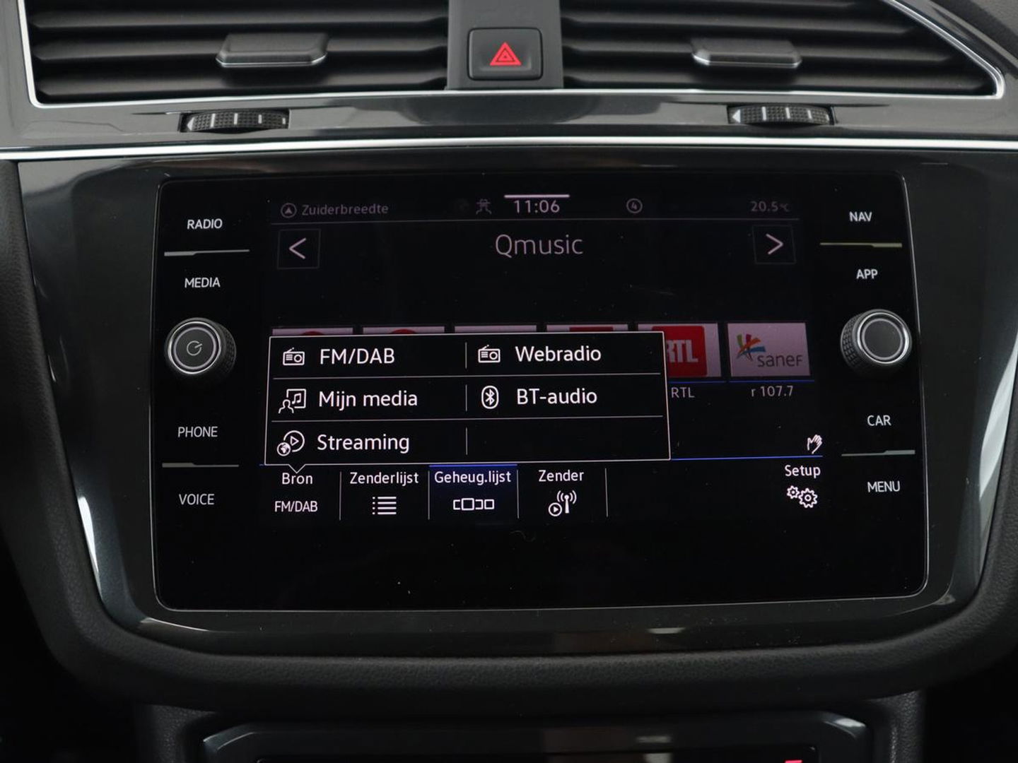 Volkswagen Tiguan 1.4 TSI eHybrid | Stoel & stuurverwarming | Adaptive cruise | Carplay | Park Assist | Navigatie | Side Assist | Virtual Cockpit | Full LED | PHEV