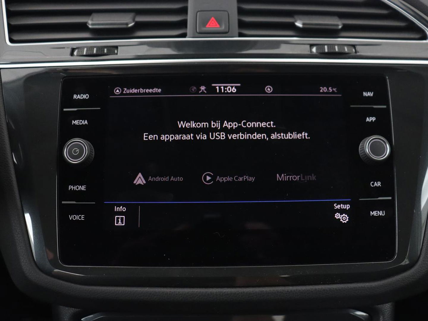 Volkswagen Tiguan 1.4 TSI eHybrid | Stoel & stuurverwarming | Adaptive cruise | Carplay | Park Assist | Navigatie | Side Assist | Virtual Cockpit | Full LED | PHEV