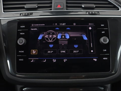 Volkswagen Tiguan 1.4 TSI eHybrid | Stoel & stuurverwarming | Adaptive cruise | Carplay | Park Assist | Navigatie | Side Assist | Virtual Cockpit | Full LED | PHEV