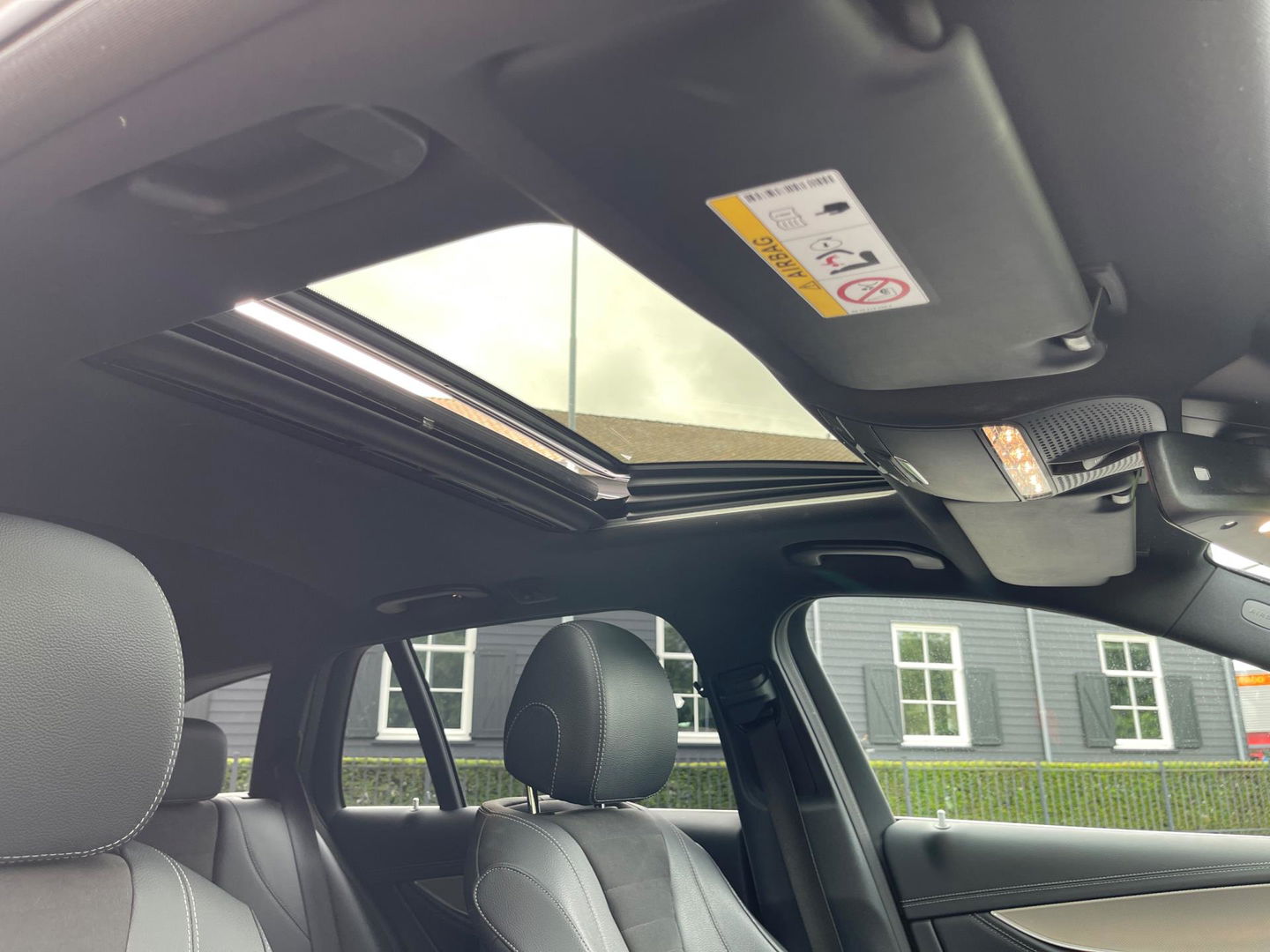 Mercedes-Benz E-Klasse Estate 250 Premium Plus AMG 360" Camera Panodak Burmestersystem Head-up display, Elctr Trekhaak