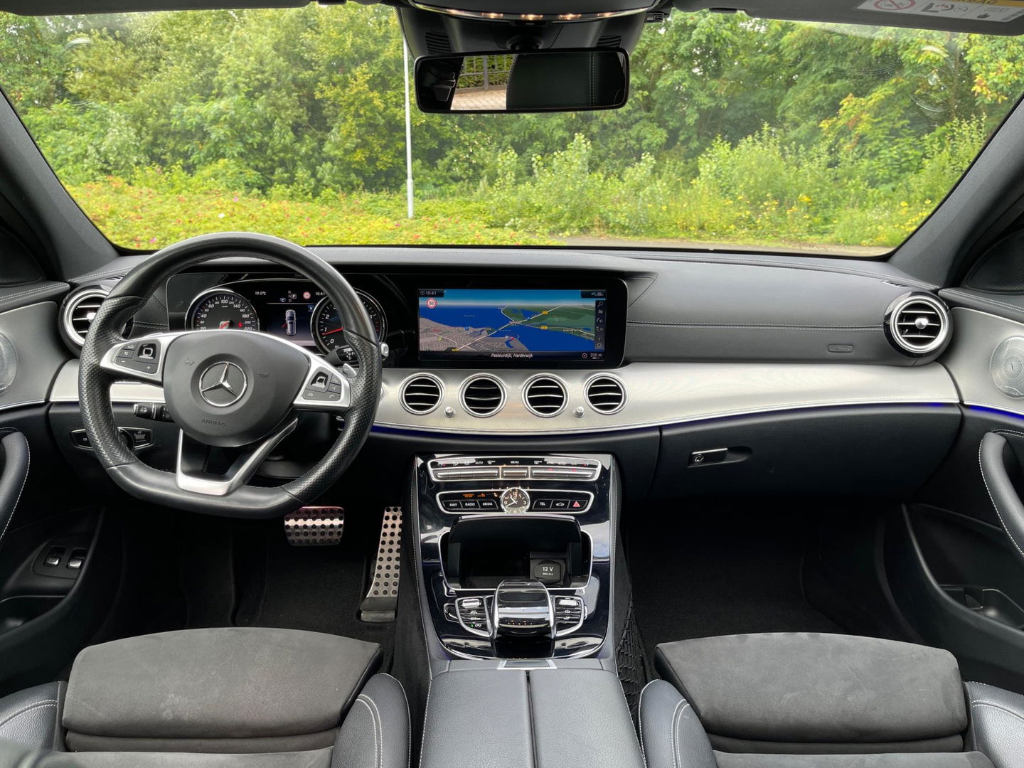 Mercedes-Benz E-Klasse Estate 250 Premium Plus AMG 360" Camera Panodak Burmestersystem Head-up display, Elctr Trekhaak