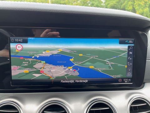 Mercedes-Benz E-Klasse Estate 250 Premium Plus AMG 360" Camera Panodak Burmestersystem Head-up display, Elctr Trekhaak