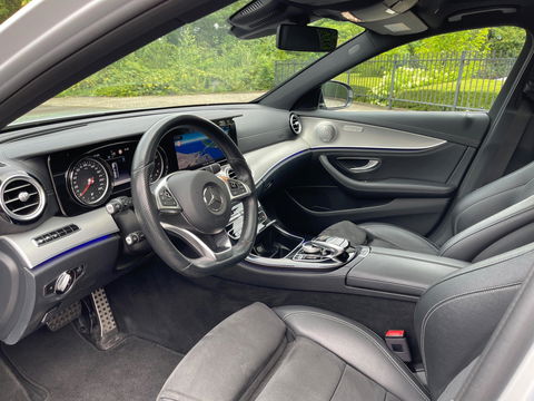 Mercedes-Benz E-Klasse Estate 250 Premium Plus AMG 360" Camera Panodak Burmestersystem Head-up display, Elctr Trekhaak