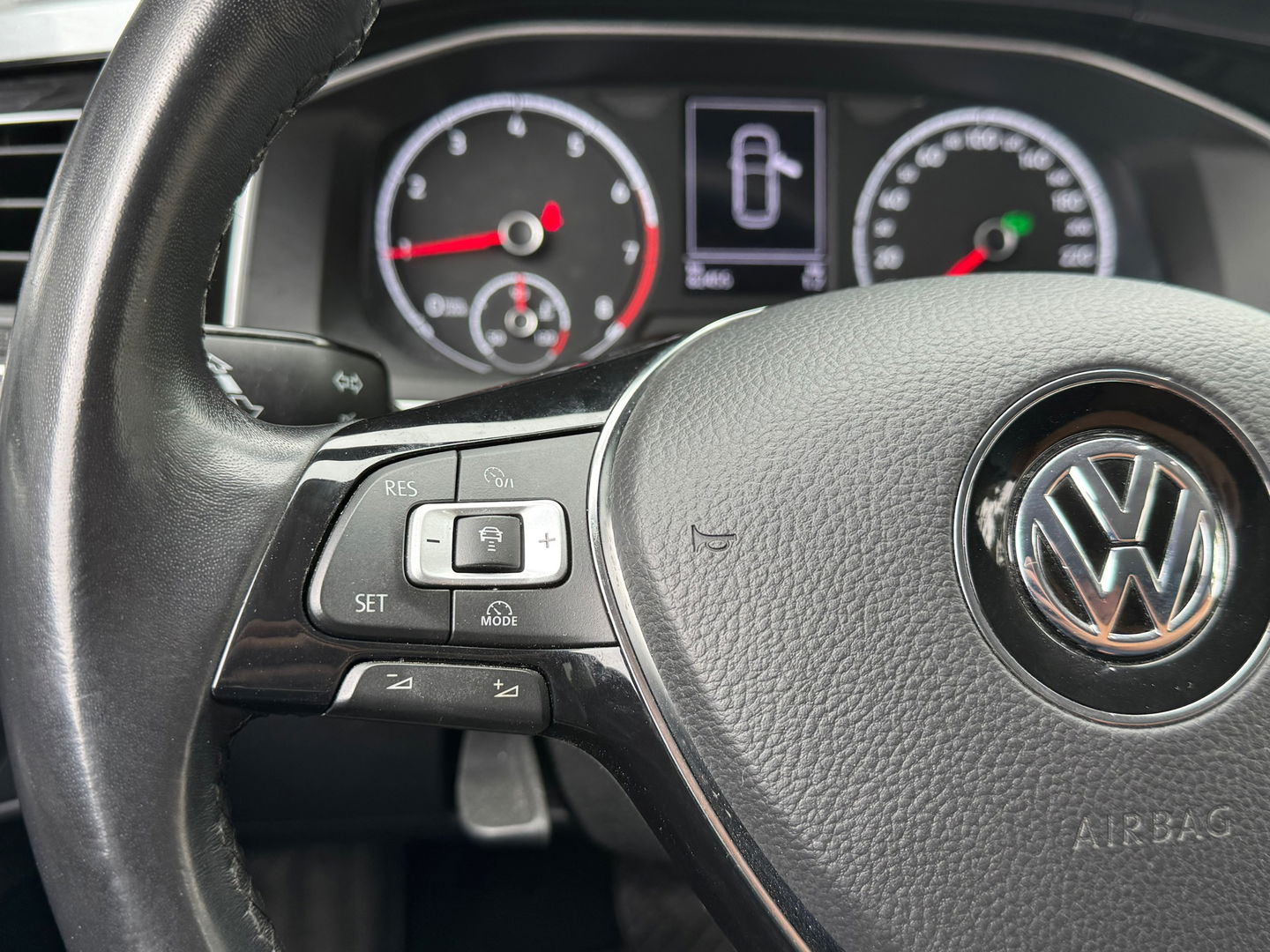 Volkswagen Polo 1.0 TSI Highline R Carplay|ACC|17inch|PDC