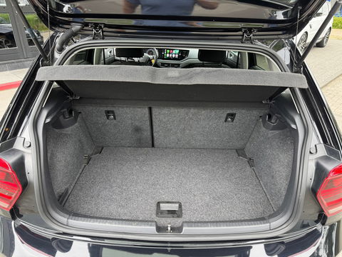 Volkswagen Polo 1.0 TSI Highline R Carplay|ACC|17inch|PDC