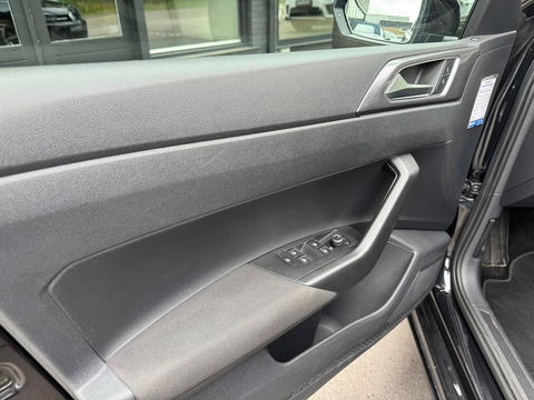 Volkswagen Polo 1.0 TSI Highline R Carplay|ACC|17inch|PDC