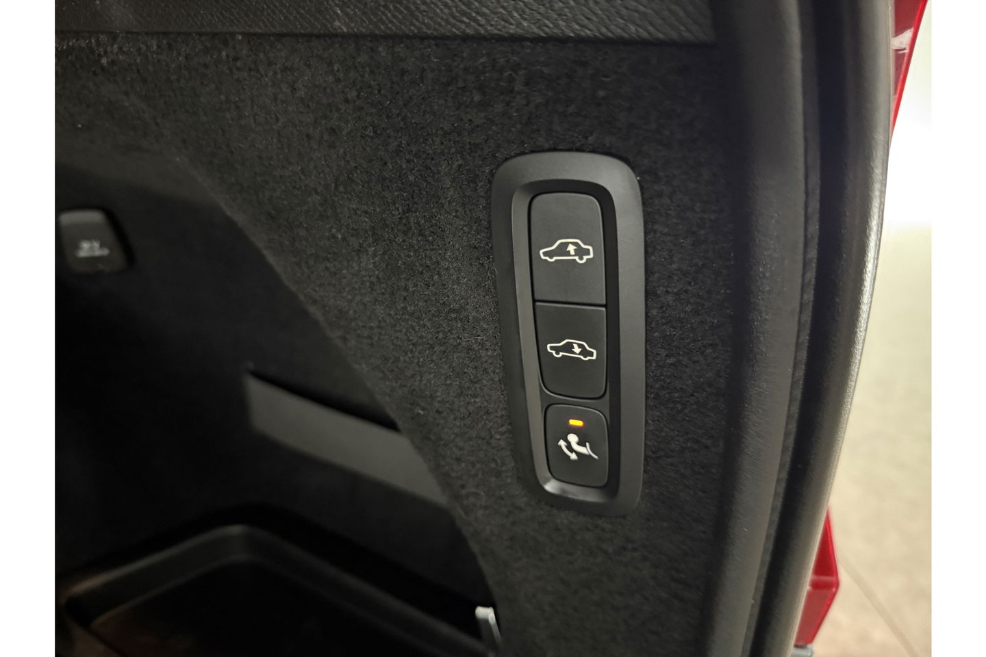 Volkswagen XC90 D5 Inscription | Grijs Kenteken | 236PK 360 Camera Pano LED Sfeer 2700KG Trekgew. Trekhaak b&w Memory Head up Virtual Carplay Cruise Clima Navi Leder PDC 20"LMV