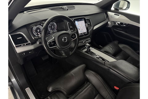 Volkswagen XC90 D5 Inscription | Grijs Kenteken | 236PK 360 Camera Pano LED Sfeer 2700KG Trekgew. Trekhaak b&w Memory Head up Virtual Carplay Cruise Clima Navi Leder PDC 20"LMV