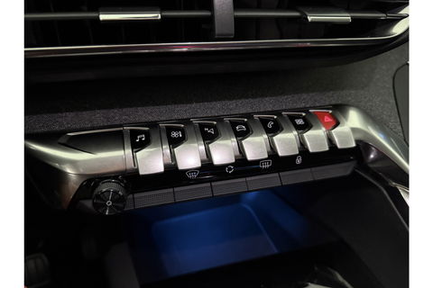 Peugeot 5008 1.2 PureTech Allure 7p 360 Camera Carplay LED Sfeer Trekhaak Clima Cruise Navi PDC 19"LMV