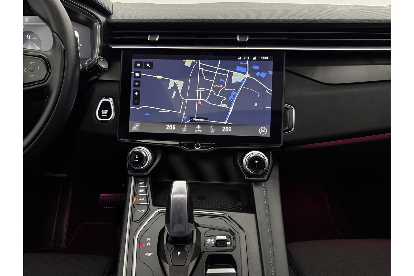 Lynk Co 01 1.5 | UNIEK Nardo Grey | 262PK Hybride 360Camera Pano ACC Sfeer LED Memory Carplay Clima Navi Virtual PDC 20"LMV