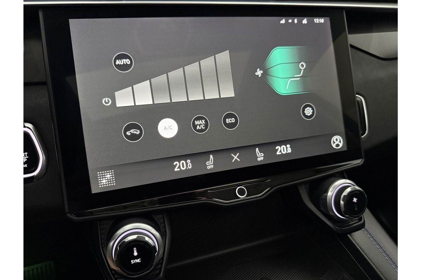 Lynk Co 01 1.5 | UNIEK Nardo Grey | 262PK Hybride 360Camera Pano ACC Sfeer LED Memory Carplay Clima Navi Virtual PDC 20"LMV