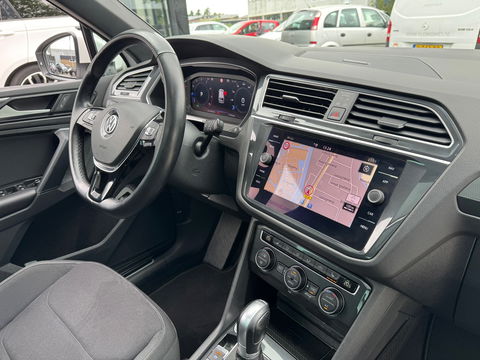 Volkswagen Tiguan 1.5 TSI DSG R-Line Pano|NL-auto|Virtual|ACC|Camera|Carplay|Keyless