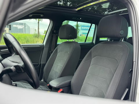 Volkswagen Tiguan 1.5 TSI DSG R-Line Pano|NL-auto|Virtual|ACC|Camera|Carplay|Keyless