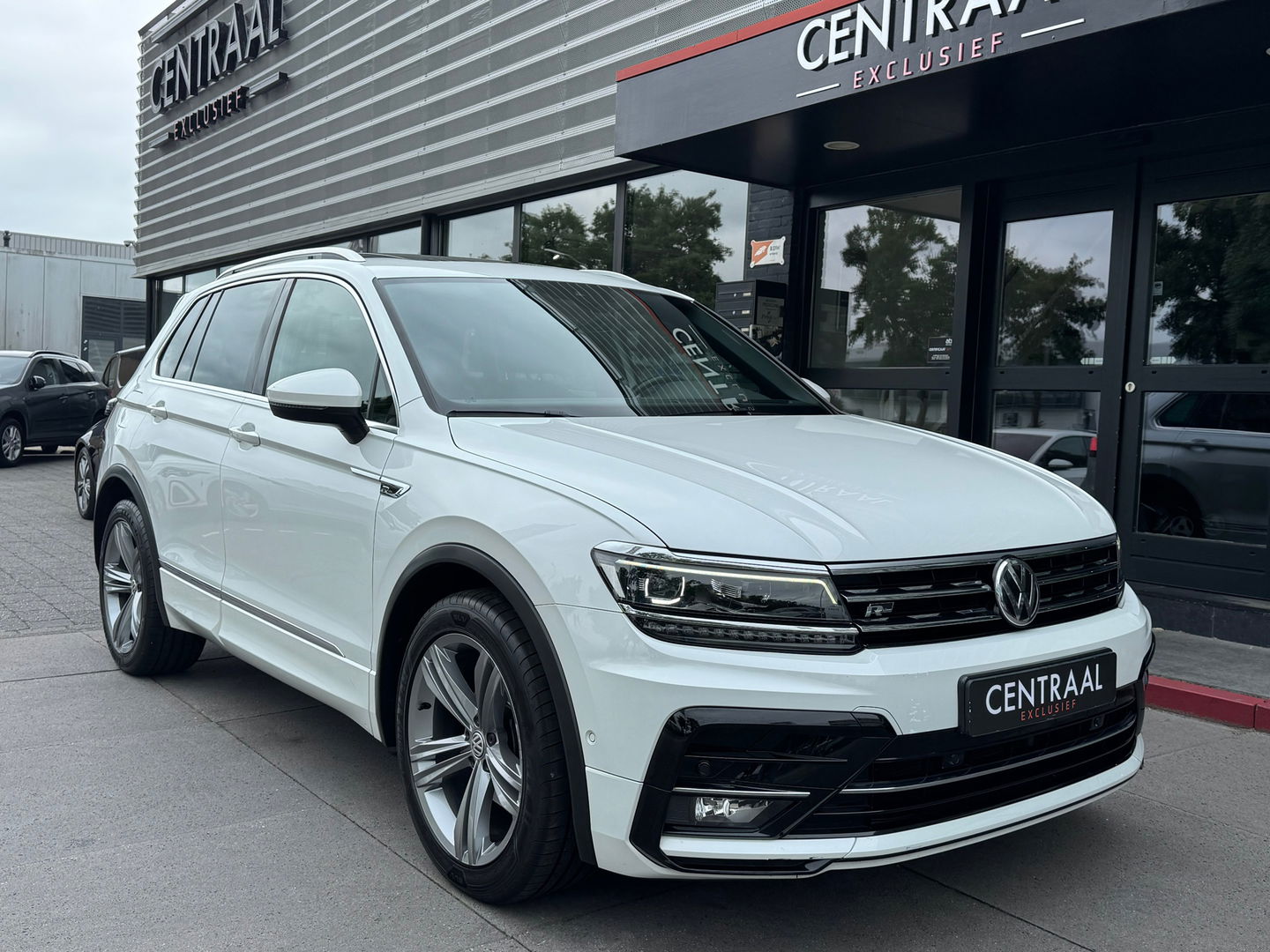 Volkswagen Tiguan 1.5 TSI DSG R-Line Pano|NL-auto|Virtual|ACC|Camera|Carplay|Keyless