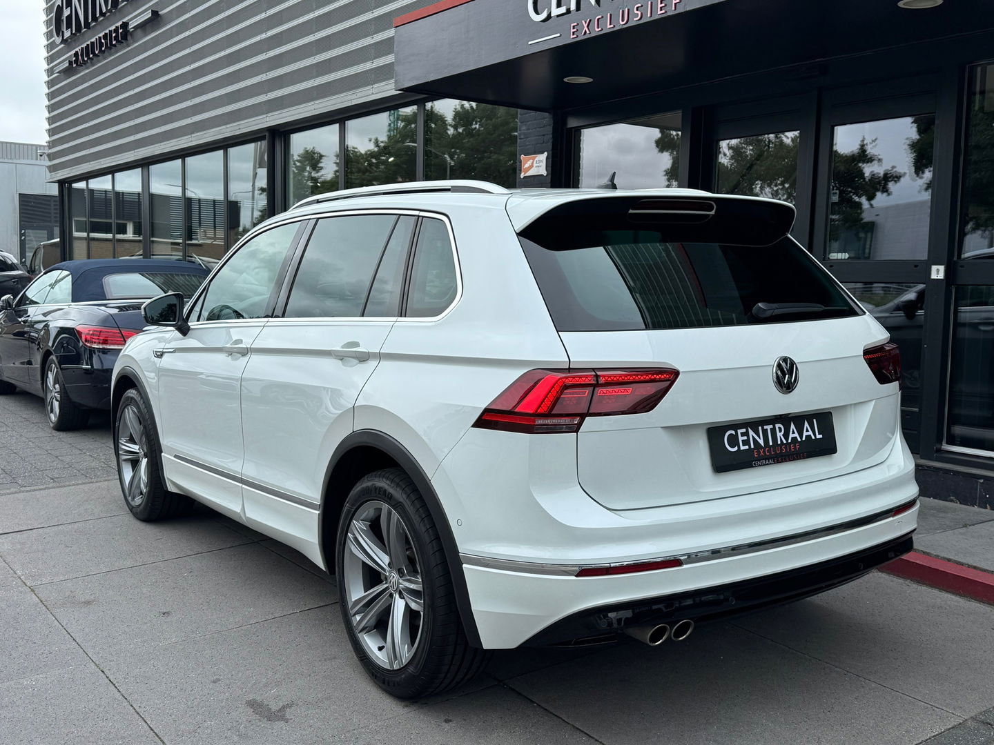 Volkswagen Tiguan 1.5 TSI DSG R-Line Pano|NL-auto|Virtual|ACC|Camera|Carplay|Keyless