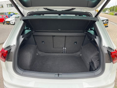 Volkswagen Tiguan 1.5 TSI DSG R-Line Pano|NL-auto|Virtual|ACC|Camera|Carplay|Keyless
