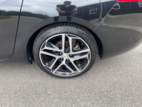 Peugeot 308 SW 1.2 PureTech Blue Lease Premium AUTOMAAT LEER PANODAK NAVI CAMERA
