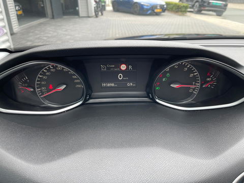 Peugeot 308 SW 1.2 PureTech Blue Lease Premium AUTOMAAT LEER PANODAK NAVI CAMERA