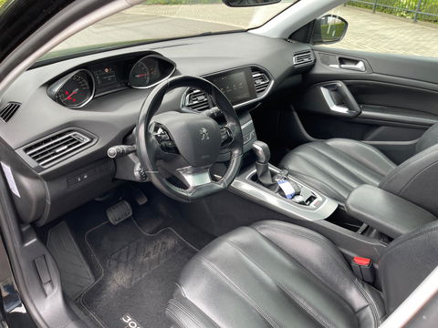 Peugeot 308 SW 1.2 PureTech Blue Lease Premium AUTOMAAT LEER PANODAK NAVI CAMERA