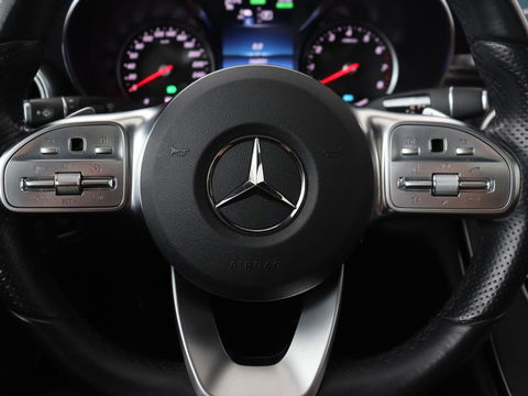 Mercedes-Benz C-Klasse 300e AMG | Stoelventilatie | Panoramadak | Leder | Burmester | Memory | Luchtvering | Carplay | Stoelverwarming | Navigatie | Full LED