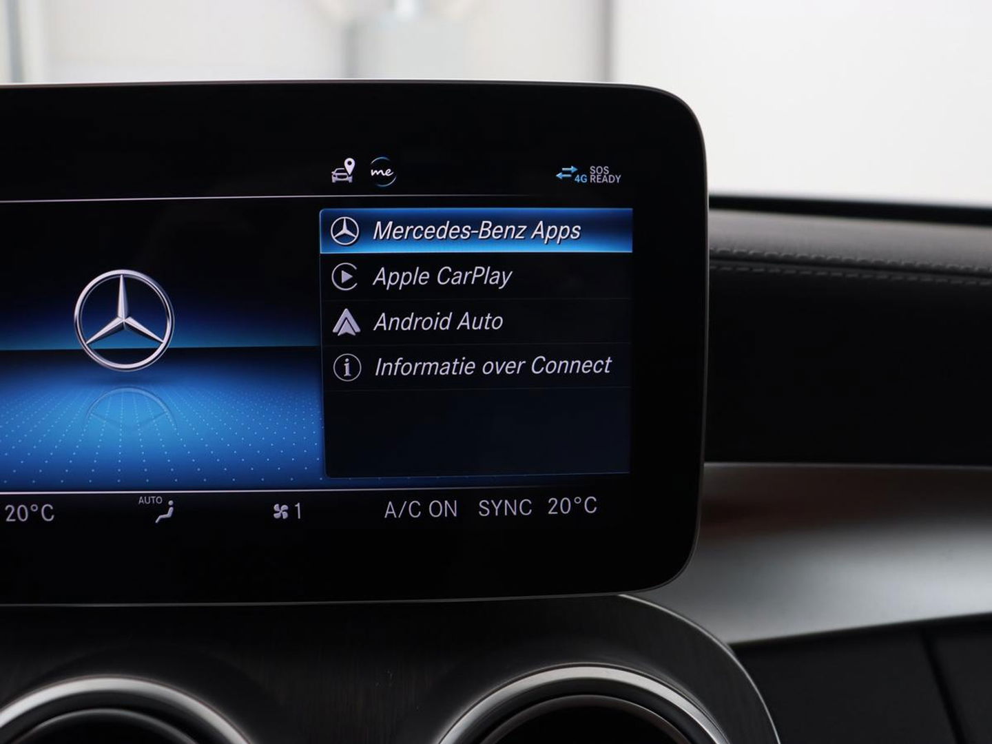Mercedes-Benz C-Klasse 300e AMG | Stoelventilatie | Panoramadak | Leder | Burmester | Memory | Luchtvering | Carplay | Stoelverwarming | Navigatie | Full LED