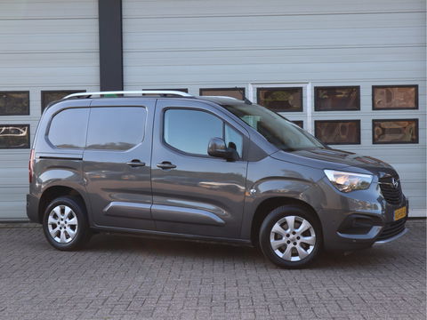 Opel Combo 1.5D 96 kw 131 pk Automaat - Innovation - Trekhaak