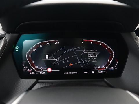 BMW 1-serie 118i Executive Edition | Sport Line | Carplay | Sportstoelen | Half leder | Live Cockpit | Climate control | Parkeerhulp | Cruise control | 'Storm Bay' Metallic