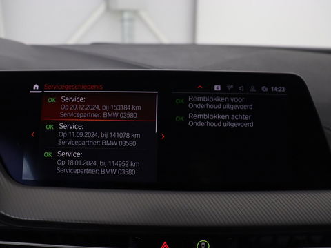 BMW 1-serie 118i Executive Edition | Sport Line | Carplay | Sportstoelen | Half leder | Live Cockpit | Climate control | Parkeerhulp | Cruise control | 'Storm Bay' Metallic