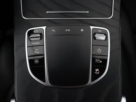 Mercedes-Benz GLC Coupé 300e 4Matic Business Solution AMG | Panoramadak | 360 Camera | Burmester Surround | Stoelverwarming | Trekhaak | Carplay | Matrix LED | Keyless | Leder/Alcantara