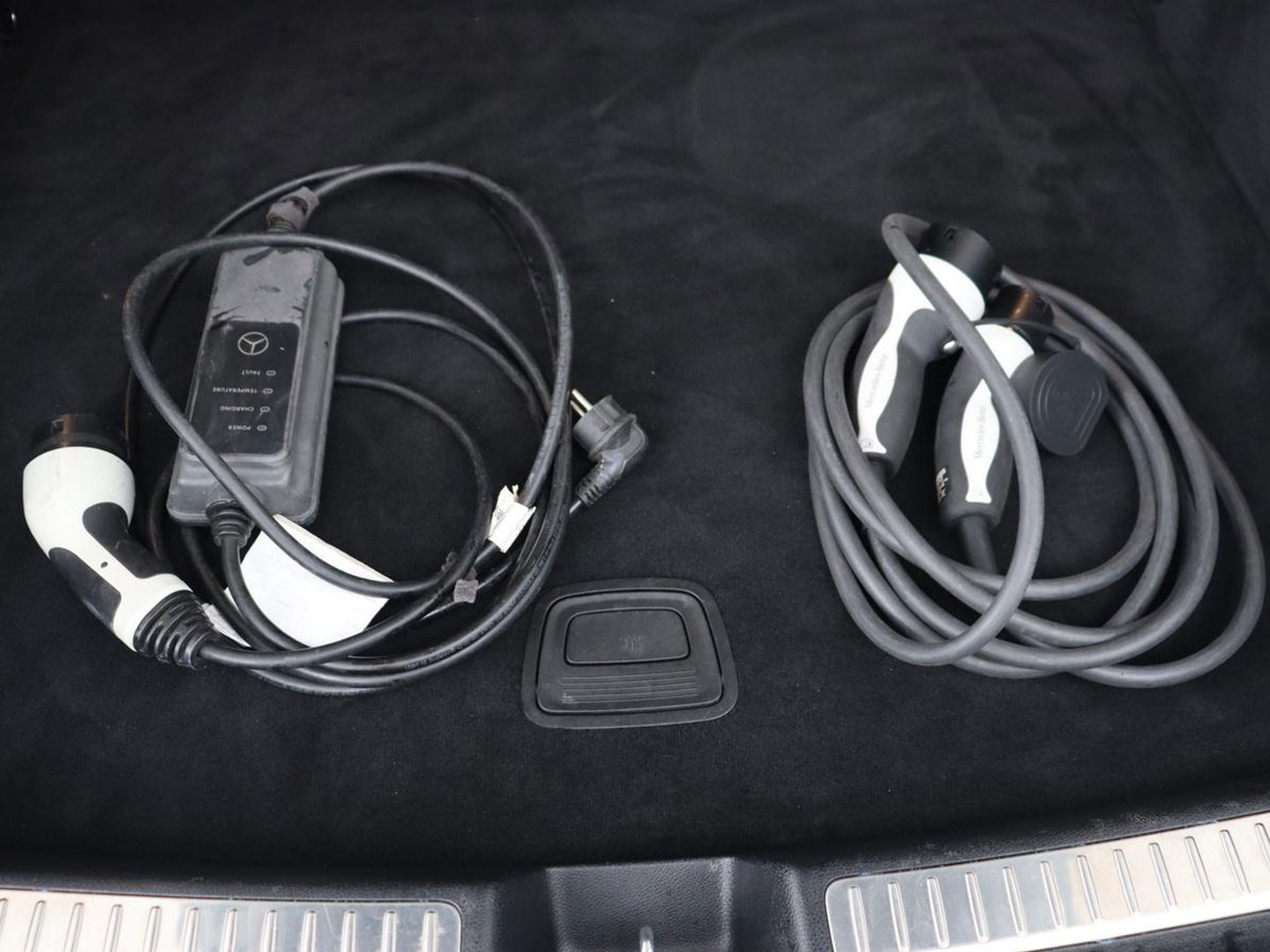 Mercedes-Benz GLC Coupé 300e 4Matic Business Solution AMG | Panoramadak | 360 Camera | Burmester Surround | Stoelverwarming | Trekhaak | Carplay | Matrix LED | Keyless | Leder/Alcantara