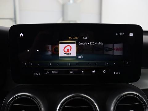 Mercedes-Benz GLC Coupé 300e 4Matic Business Solution AMG | Panoramadak | 360 Camera | Burmester Surround | Stoelverwarming | Trekhaak | Carplay | Matrix LED | Keyless | Leder/Alcantara