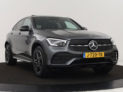 Mercedes-Benz GLC Coupé 300e 4Matic Business Solution AMG | Panoramadak | 360 Camera | Burmester Surround | Stoelverwarming | Trekhaak | Carplay | Matrix LED | Keyless | Leder/Alcantara