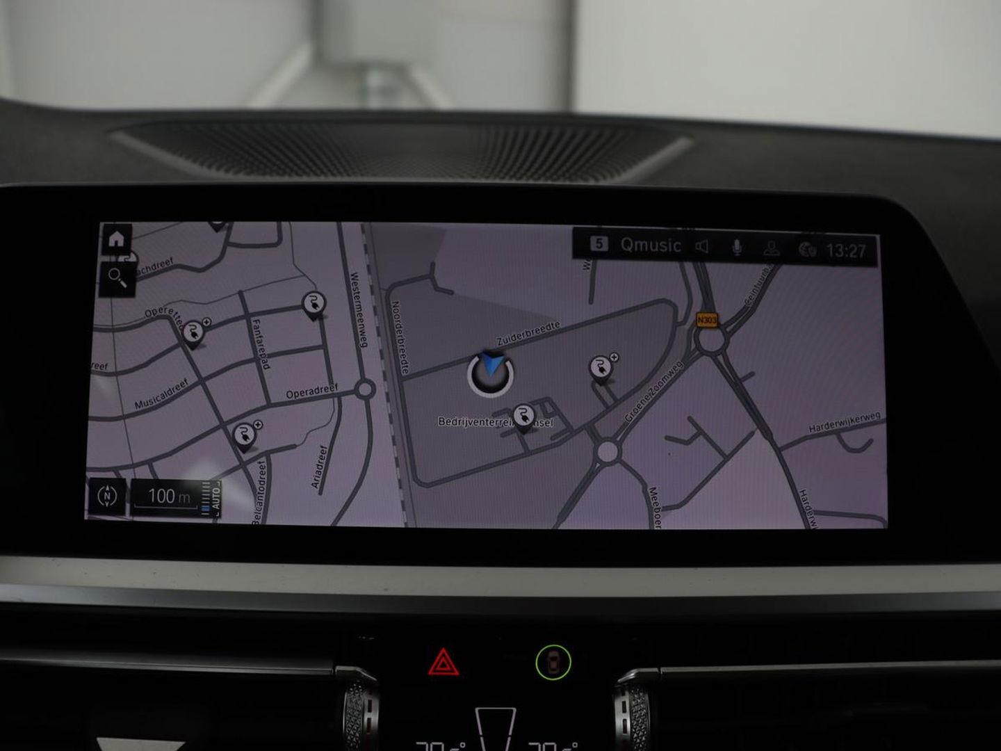 BMW 3-serie 330e eDrive Edition | Leder | Adaptive cruise | Stoelverwarming | Camera | Sport Line | Carplay | Sportstoelen | Live Cockpit | Keyless | Navigatie | Climate control