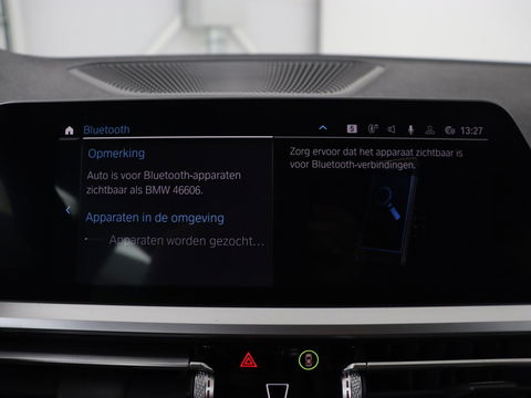 BMW 3-serie 330e eDrive Edition | Leder | Adaptive cruise | Stoelverwarming | Camera | Sport Line | Carplay | Sportstoelen | Live Cockpit | Keyless | Navigatie | Climate control