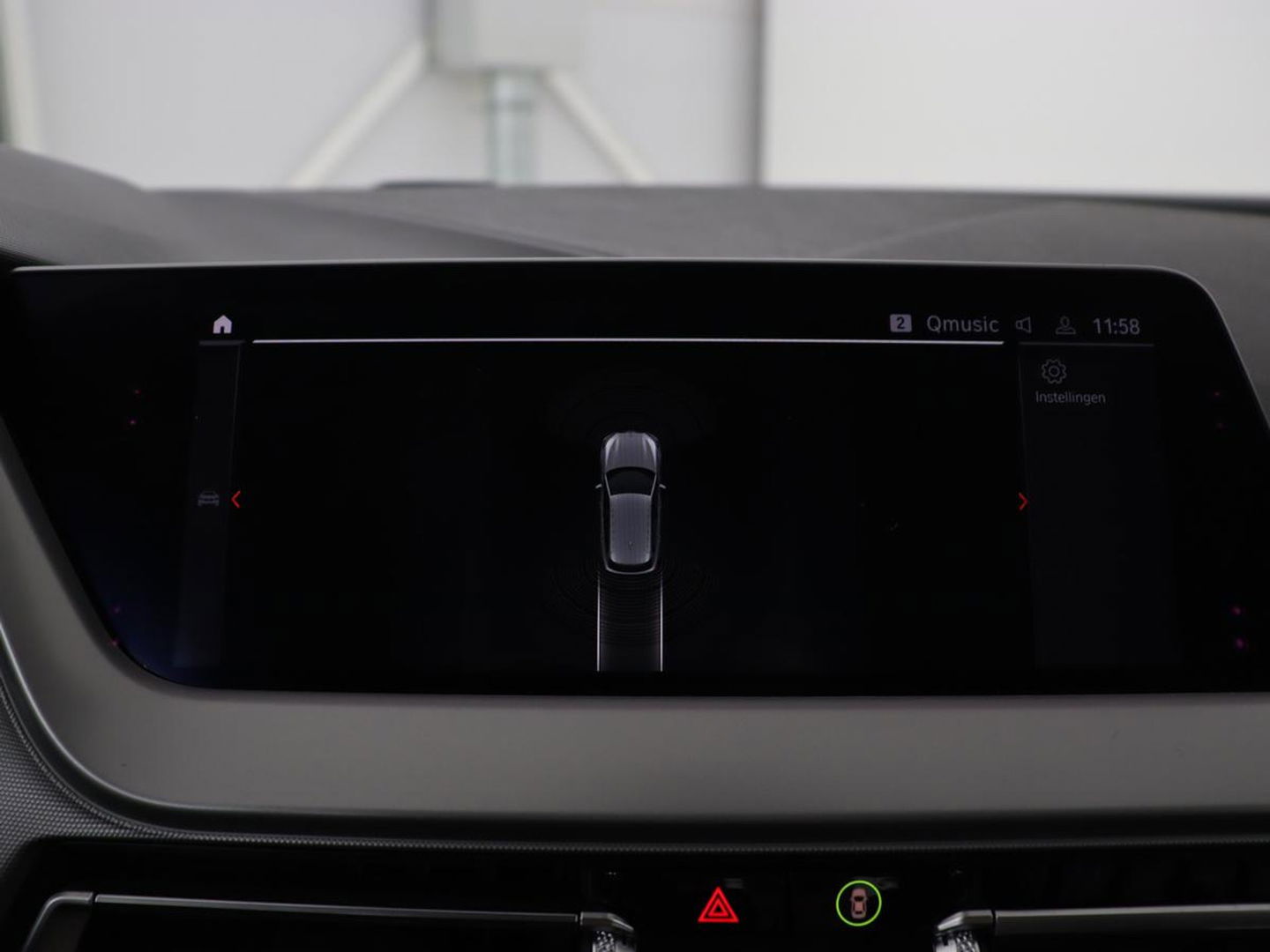 BMW 1-serie 118i Executive Edition | Carplay | Live Cockpit | Navigatie | Full LED | Climate control | Parkeerhulp | Cruise control