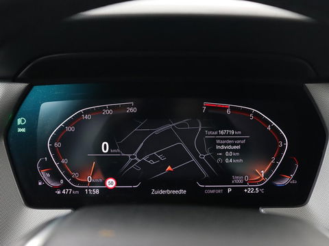BMW 1-serie 118i Executive Edition | Carplay | Live Cockpit | Navigatie | Full LED | Climate control | Parkeerhulp | Cruise control
