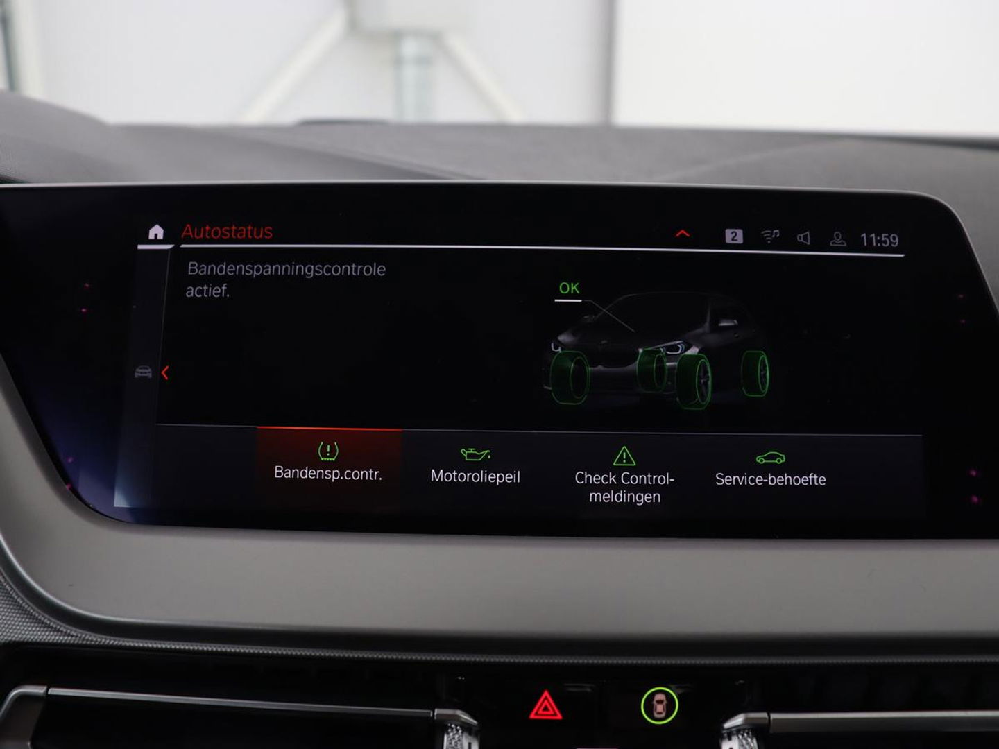 BMW 1-serie 118i Executive Edition | Carplay | Live Cockpit | Navigatie | Full LED | Climate control | Parkeerhulp | Cruise control