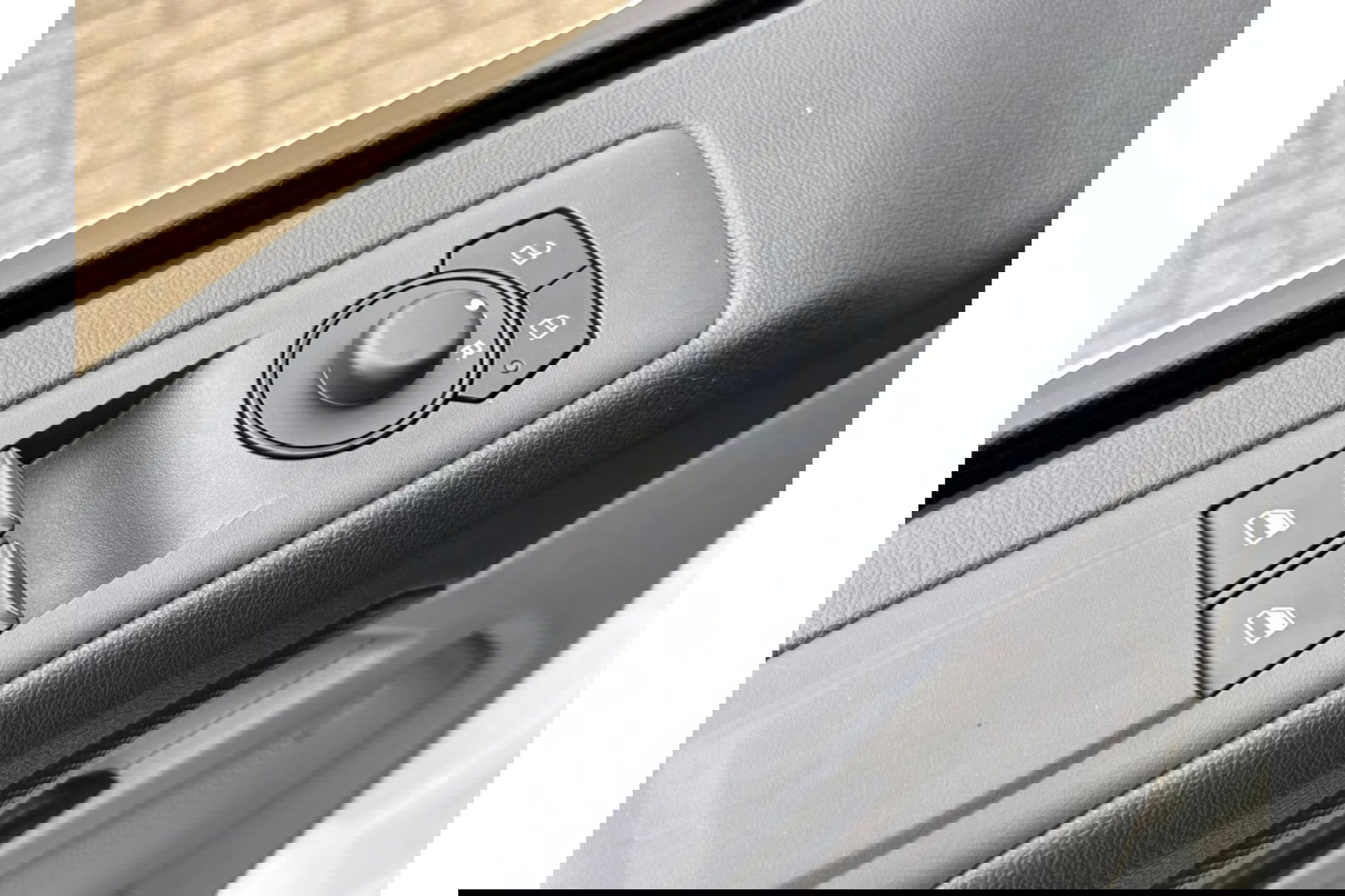 Ford Transit Custom 300 2.0 TDCI L2H1 LIMITED AIRCO LEDER PDC-CAMERA CARPLAY