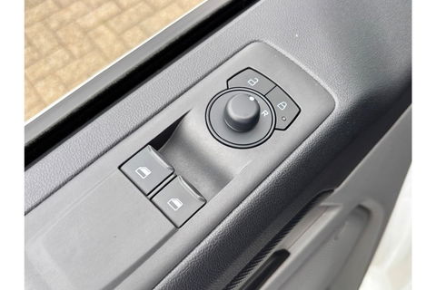 Ford Transit Custom 300 2.0 TDCI L2H1 LIMITED AIRCO LEDER PDC-CAMERA CARPLAY