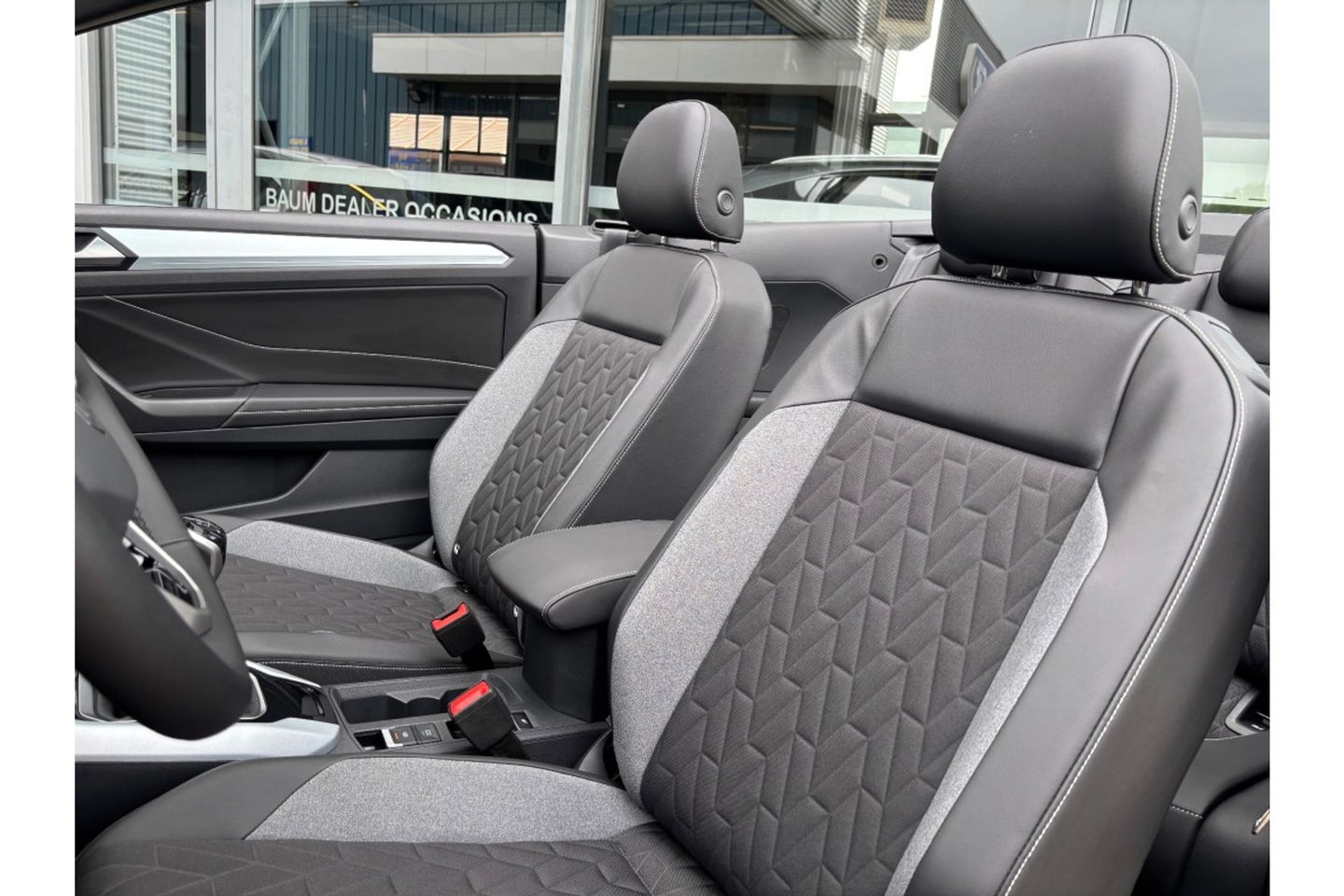 Volkswagen T-Roc Cabrio 1.0 TSI GOAL 115PK NIGHT EDITION NAVI AIRCO PDC LMV ADAPTIVECRUISE