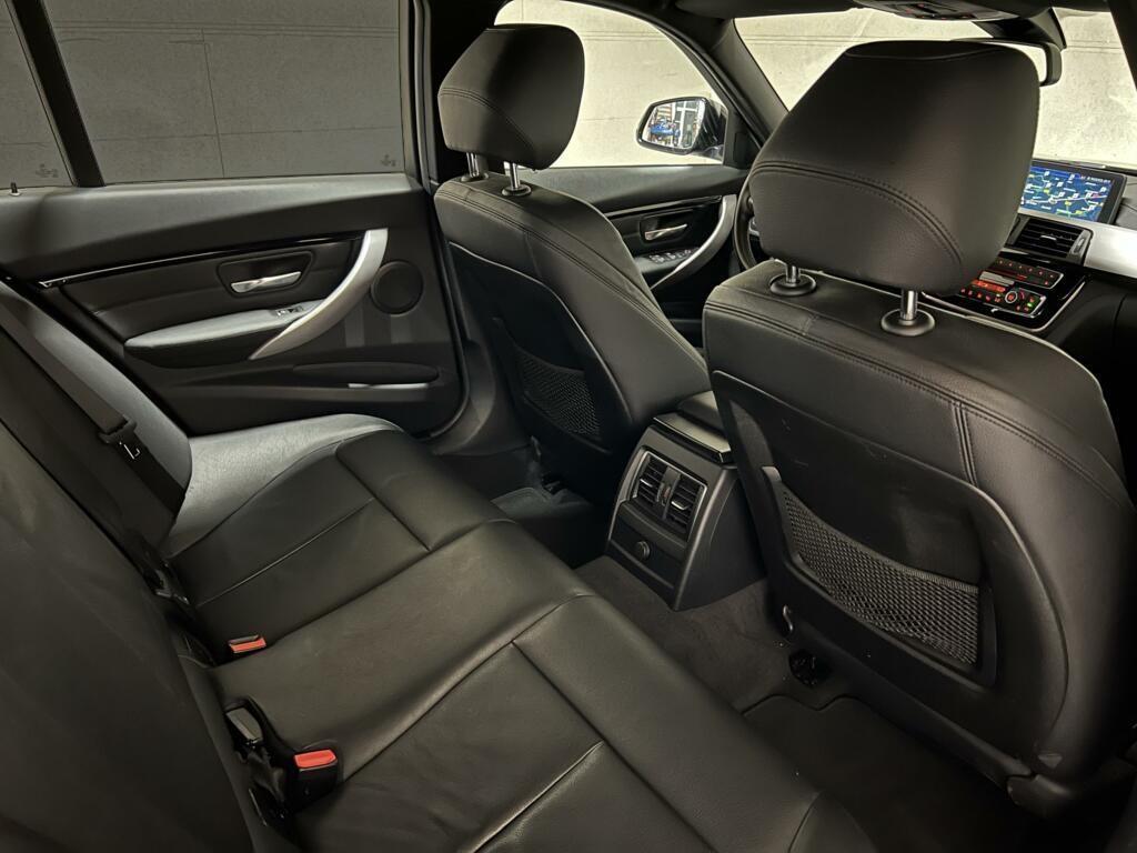 BMW 3 Serie Touring 318i M-Sport Navi Cruise Leer NAP