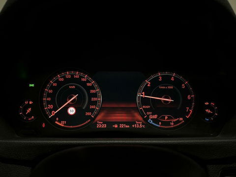 BMW 3 Serie Touring 318i M-Sport Navi Cruise Leer NAP
