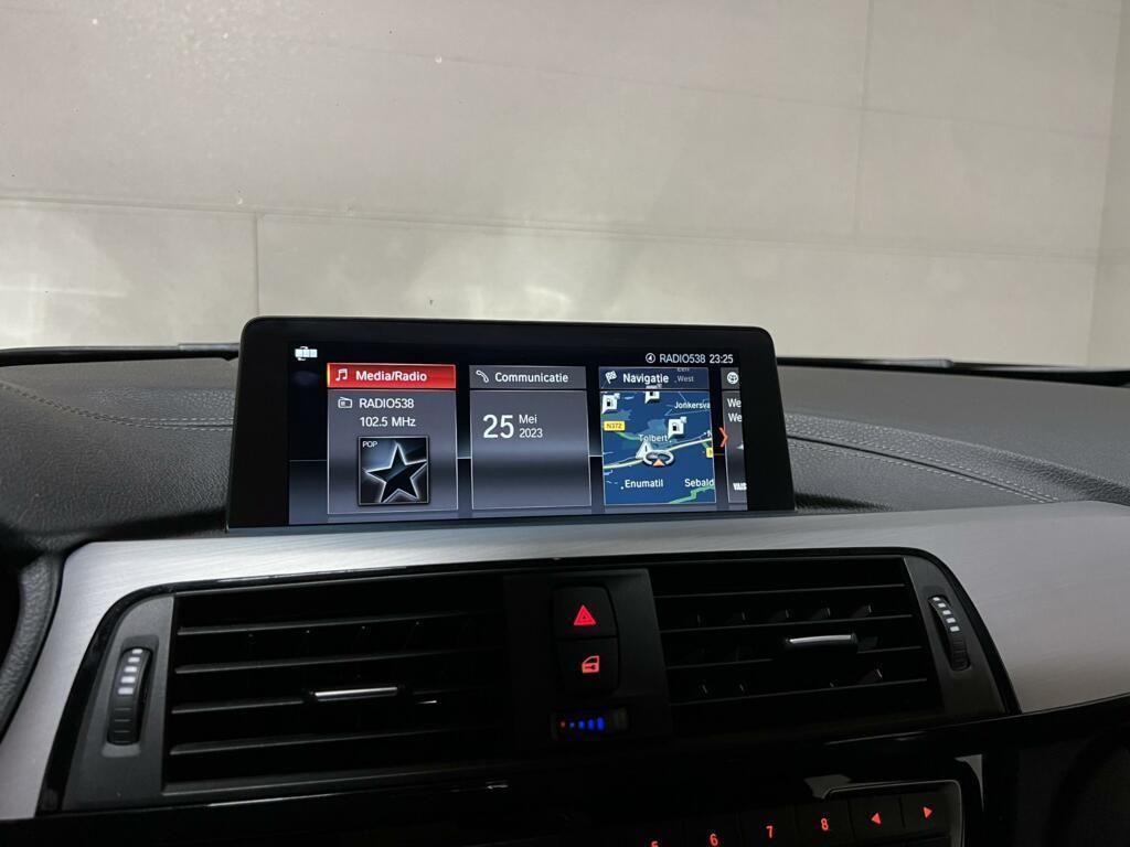 BMW 3 Serie Touring 318i M-Sport Navi Cruise Leer NAP