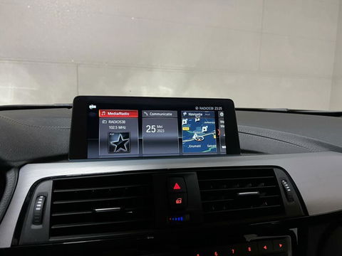 BMW 3 Serie Touring 318i M-Sport Navi Cruise Leer NAP