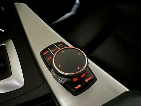 BMW 3 Serie Touring 318i M-Sport Navi Cruise Leer NAP