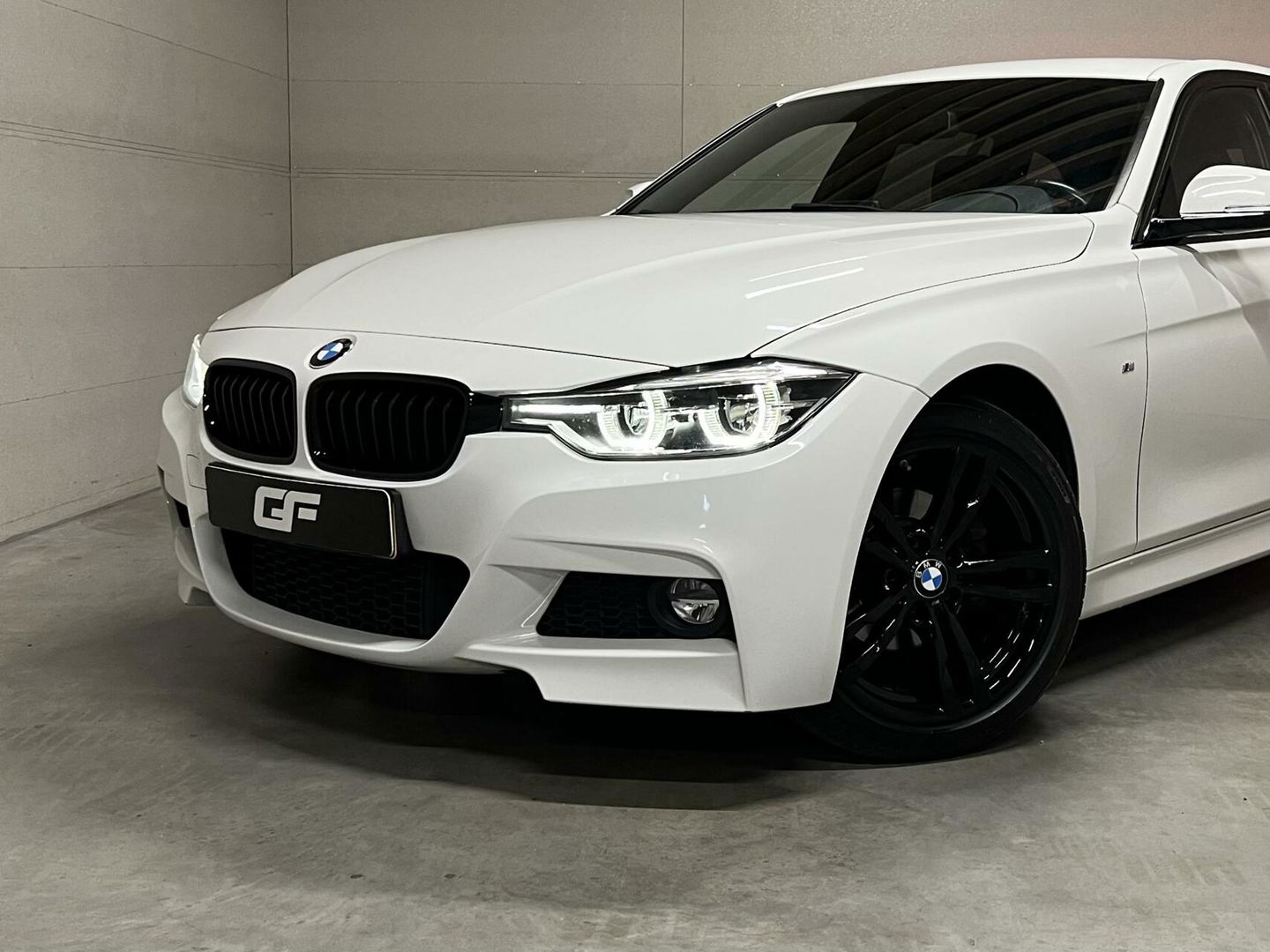 BMW 3 Serie Touring 318i M-Sport Navi Cruise Leer NAP